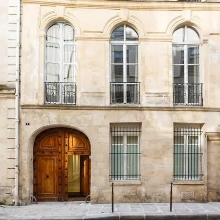 Amazing Premium Flat, Fantastic Location, 1290 Sqf * Parigi
