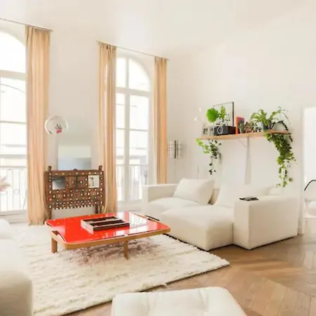 Amazing Premium Flat, Fantastic Location, 1290 Sqf Parigi