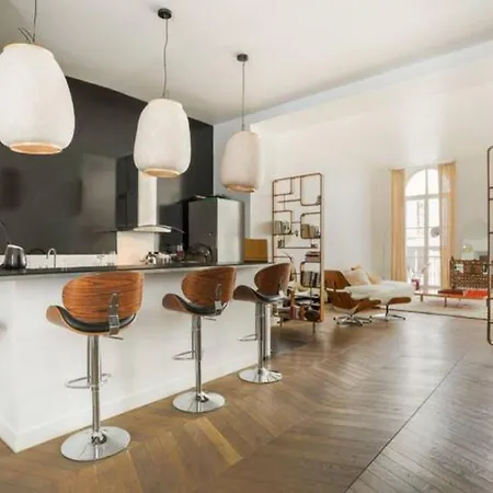 Amazing Premium Flat, Fantastic Location, 1290 Sqf Appartamento *