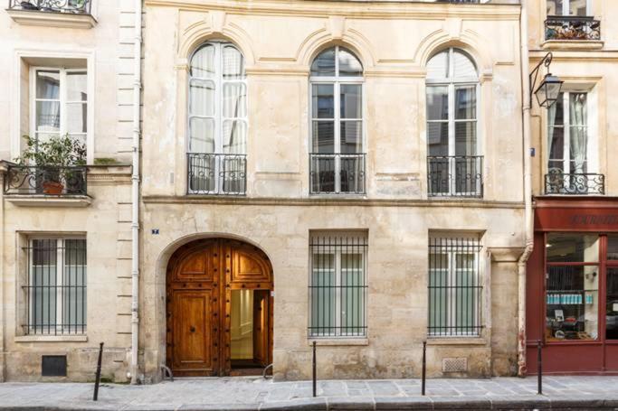 Amazing Premium Flat, Fantastic Location, 1290 Sqf * Parigi